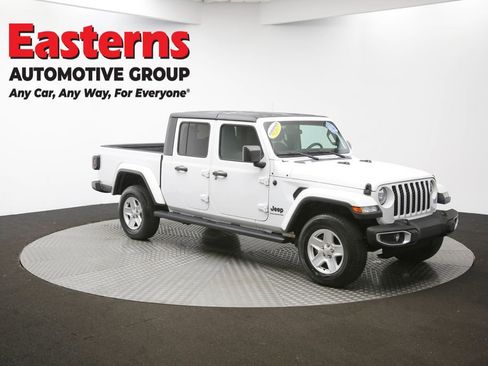 Used 2023 Jeep Gladiator Sport image 49