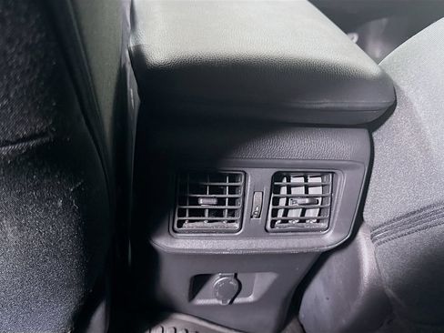 Certified 2021 Toyota RAV4 LE AWD/4WD image 22