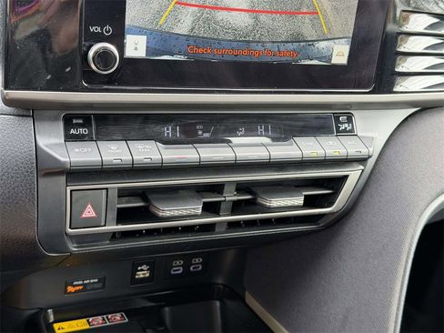 Certified 2025 Toyota Camry LE image 5