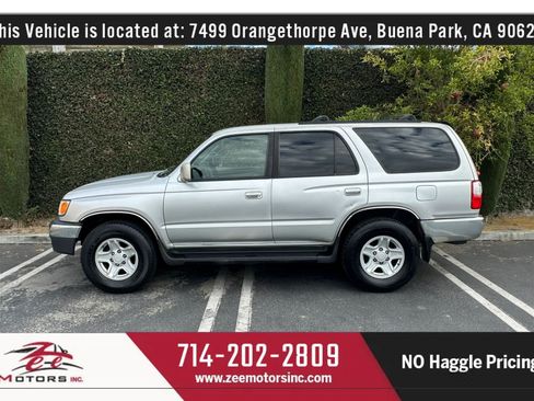 Used 2001 Toyota 4Runner SR5 RWD image 9