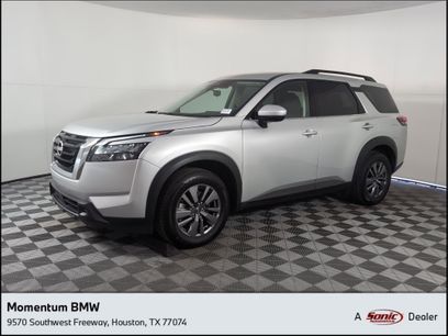 Used 2024 Nissan Pathfinder SV