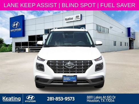Certified 2025 Hyundai Venue SEL FWD image 2