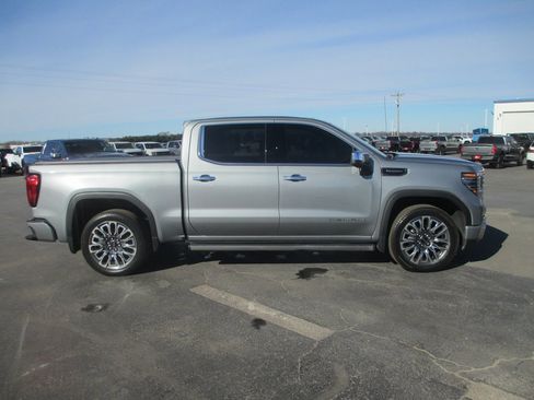 Used 2025 GMC Sierra 1500 Denali Ultimate image 5