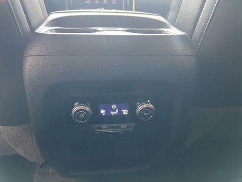 Used 2024 GMC Acadia Elevation w/ Black Edition AWD/4WD image 19