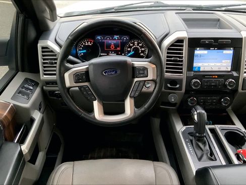 Used 2016 Ford F150 Lariat w/ Equipment Group 501A Mid image 5