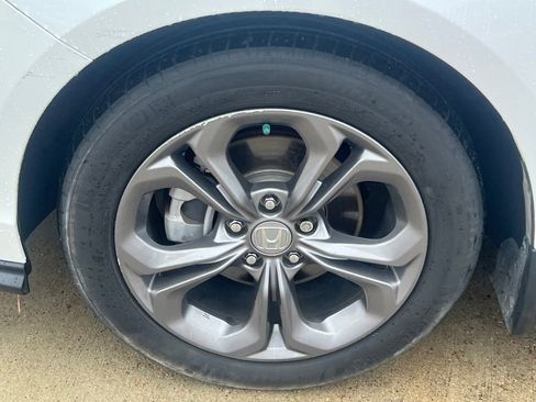 Used 2023 Honda Accord EX image 9