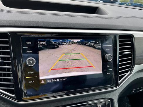 Used 2023 Volkswagen Atlas SE image 27