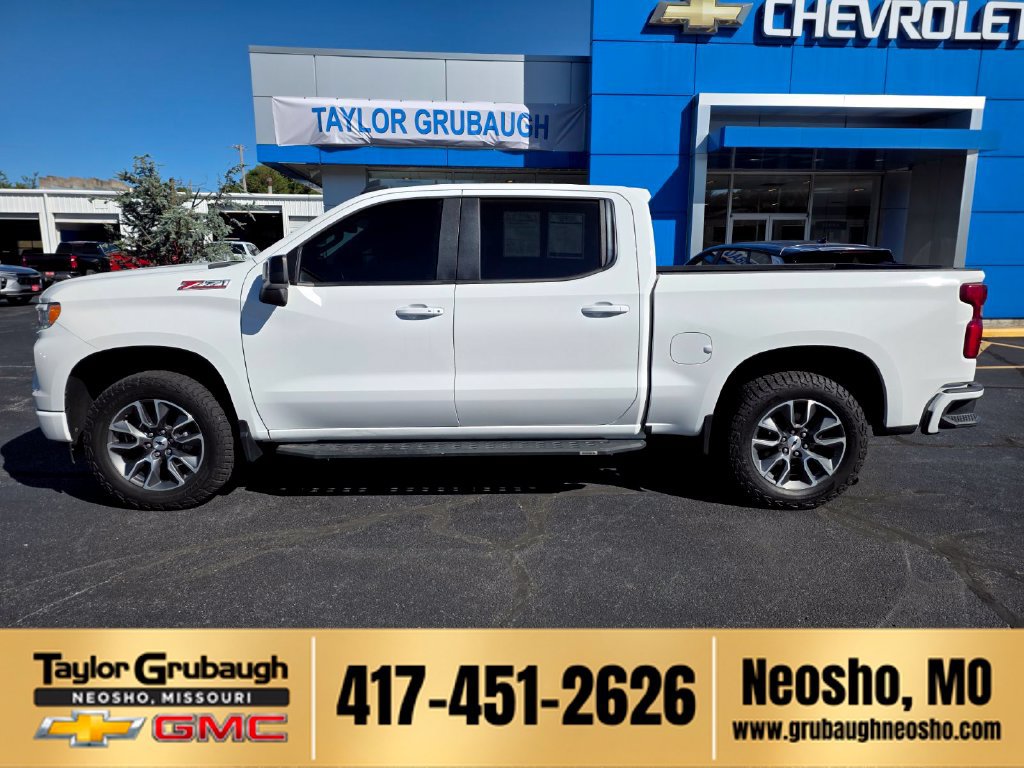 Used 2023 Chevrolet Silverado 1500 RST w/ Z71 Off-Road Package AWD/4WD image 1