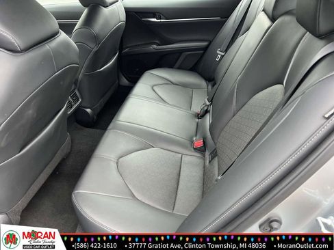 Used 2023 Toyota Camry XSE image 12