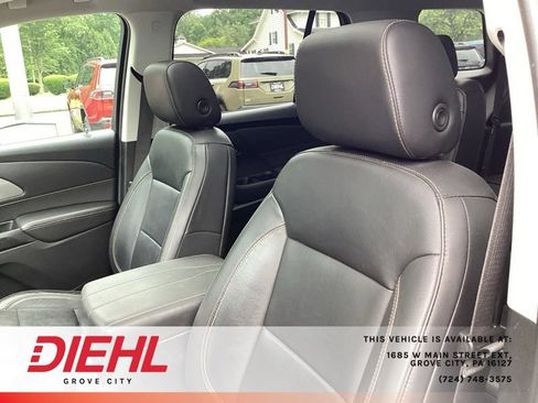 Used 2020 Chevrolet Traverse RS AWD/4WD image 18