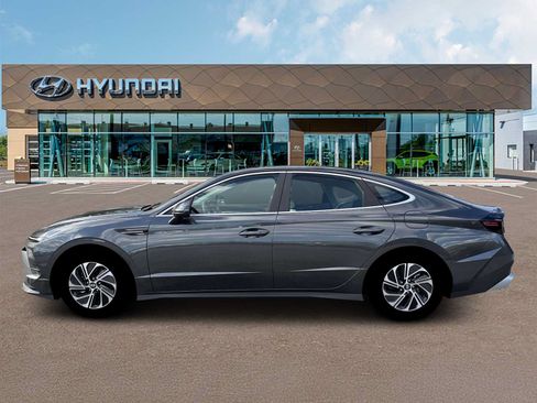 New 2026 Hyundai Sonata Blue FWD image 3