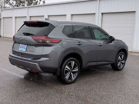 Certified 2025 Nissan Rogue SL image 5