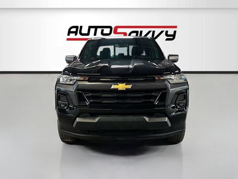Used 2024 Chevrolet Colorado LT w/ LT Convenience Package II AWD/4WD image 2