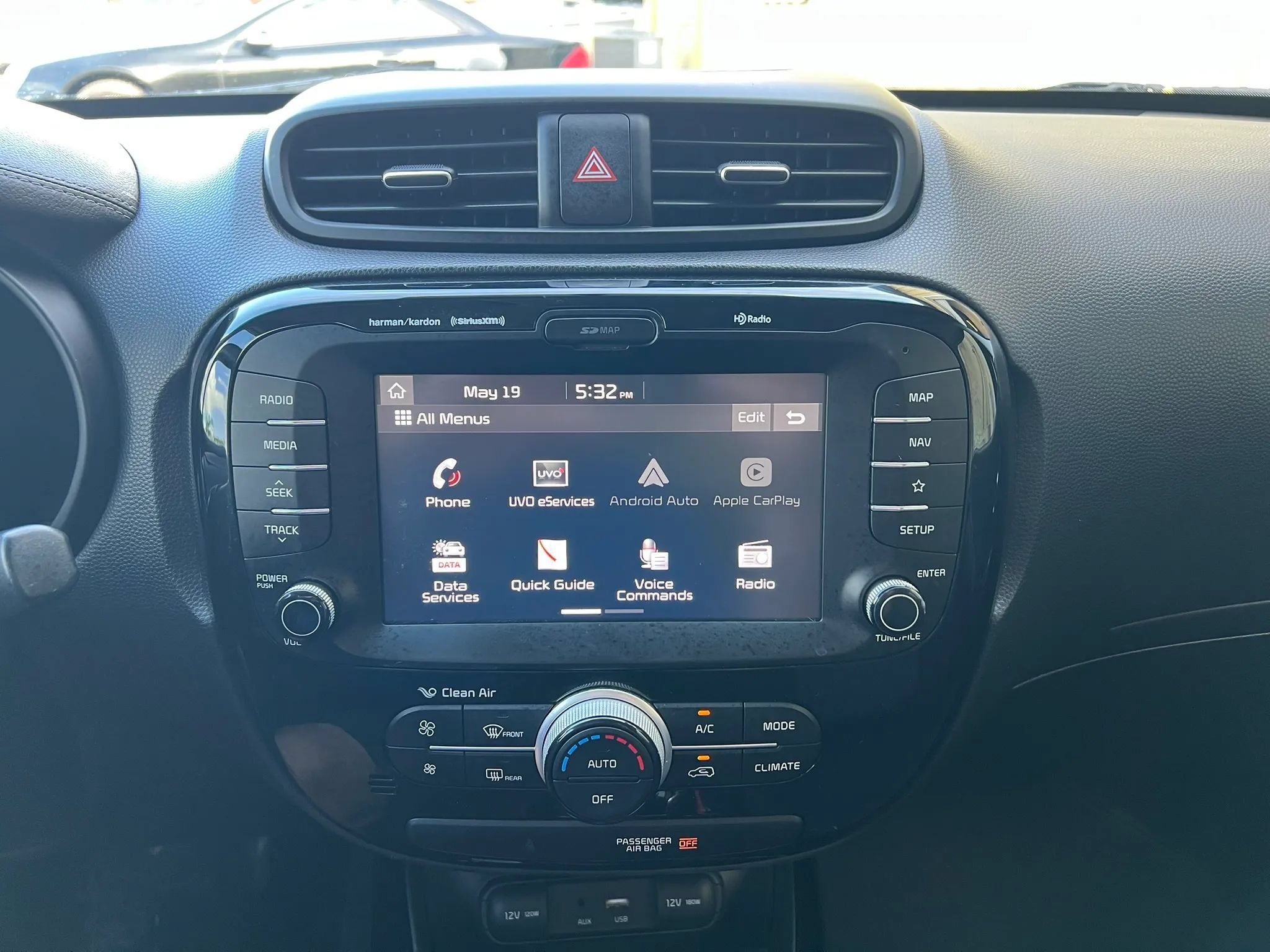 Used 2018 Kia Soul + w/ Audio Package FWD image 9