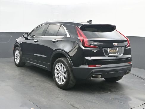 Used 2022 Cadillac XT4 Luxury w/ Cold Weather Package image 3