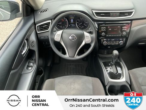 Used 2016 Nissan Rogue SV image 14