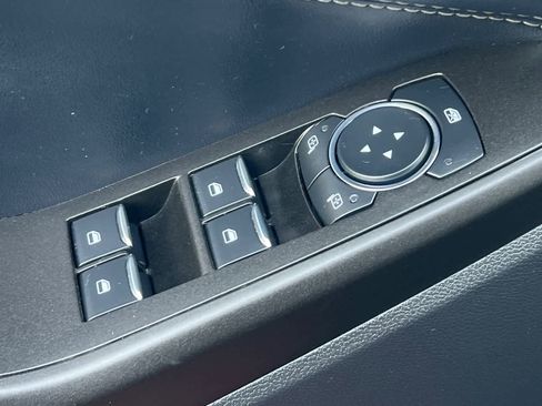 Certified 2020 Ford Explorer XLT w/ Equipment Group 202A image 13