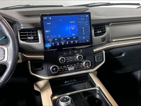 Certified 2023 Ford Expedition Max XLT RWD image 5