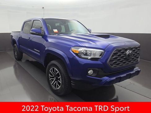 Used 2022 Toyota Tacoma TRD Sport w/ Technology Package RWD image 1