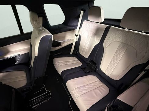 Used 2021 BMW X7 xDrive40i w/ M Sport Package image 31