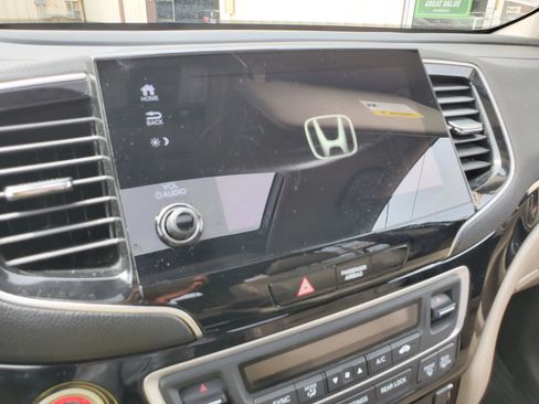 Used 2019 Honda Pilot Touring image 59