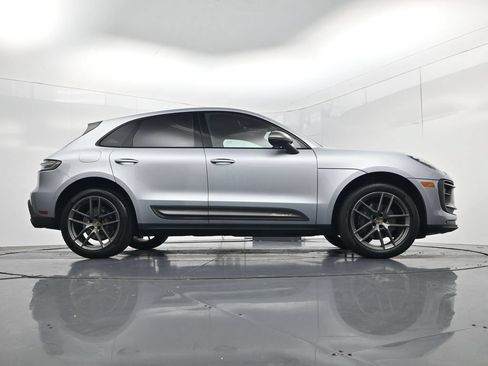 Used 2024 Porsche Macan AWD/4WD image 57