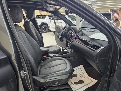 Used 2018 BMW X1 xDrive28i image 22