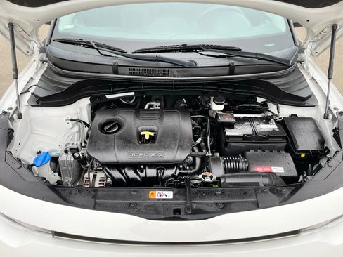 Used 2022 Kia Soul LX image 19