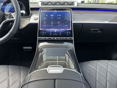 Used 2025 Mercedes-Benz S 580 4MATIC Sedan image 14