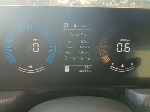 Used 2025 Hyundai Sonata SEL FWD image 2