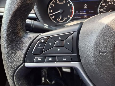 Certified 2025 Nissan Altima 2.5 SV FWD image 13