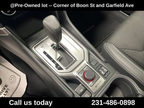 Used 2020 Subaru Forester Premium AWD/4WD image 24