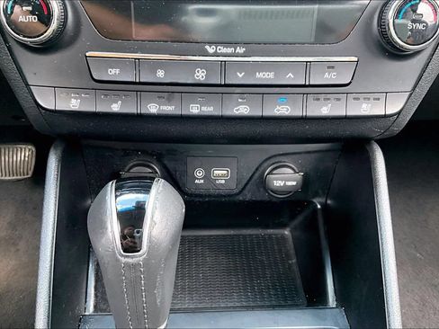 Used 2016 Hyundai Tucson Limited w/ Option Group 03 FWD image 24