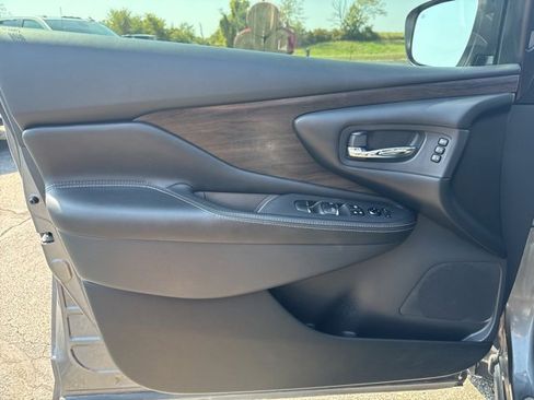Used 2022 Nissan Murano Platinum image 9