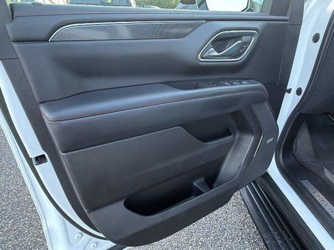 Used 2021 Chevrolet Tahoe RST w/ Luxury Package RWD image 15