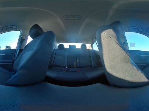 Used 2025 Toyota Camry LE image 42