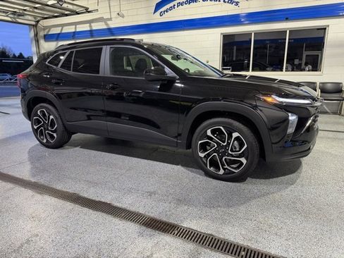 New 2026 Chevrolet Trax RS w/ Driver Confidence Package image 12