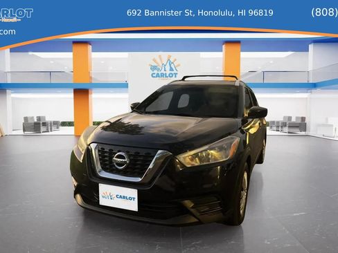 Used 2019 Nissan Kicks S w/ Exterior Package FWD image 3
