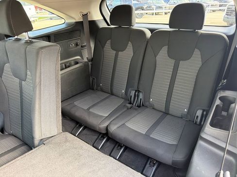 Used 2025 Kia Sorento LX FWD image 32
