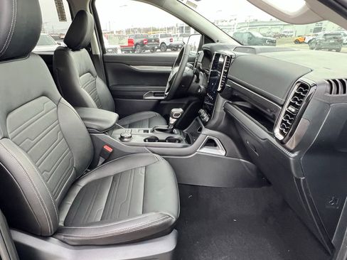 New 2025 Ford Ranger Lariat w/ Black Appearance Package image 19