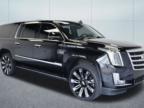 Used 2018 Cadillac Escalade ESV Premium Luxury AWD/4WD image 10