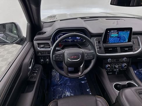 Used 2023 GMC Yukon XL AT4 w/ Technology Package image 25