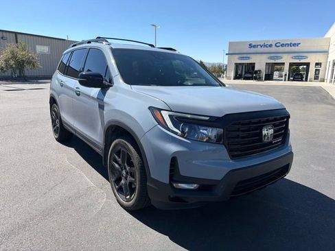 Used 2024 Honda Passport Black Edition image 2