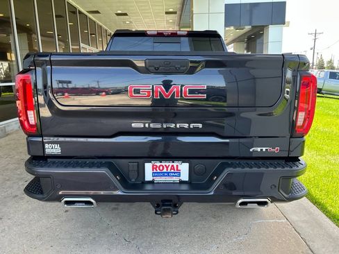 Used 2026 GMC Sierra 1500 AT4 w/ AT4 Premium Package AWD/4WD image 6