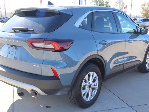 Used 2024 Ford Escape Active image 5