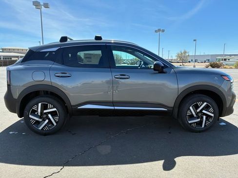 New 2026 Nissan Kicks SV w/ Cold Weather Package FWD image 7