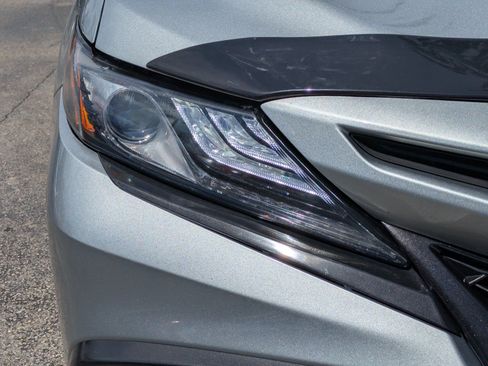 Used 2024 Toyota Camry XSE FWD image 8