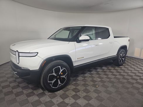 Used 2022 Rivian R1T Adventure image 1