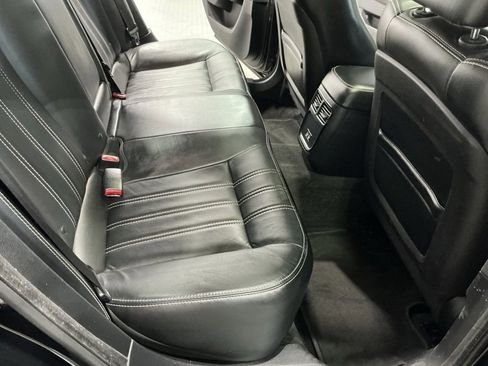 Used 2015 Chrysler 300 S image 24