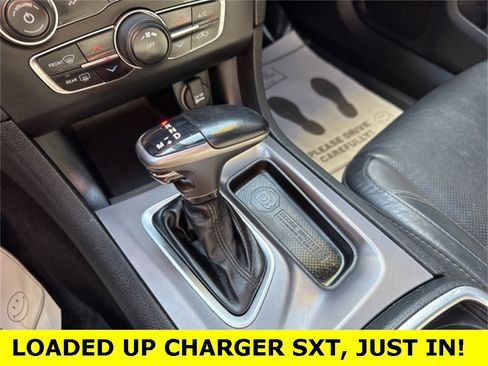 Used 2019 Dodge Charger SXT w/ Leather Interior Group image 14